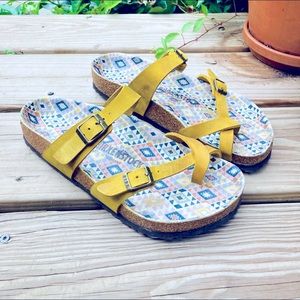 Lightly used, beautiful sandals. Priced to sell!